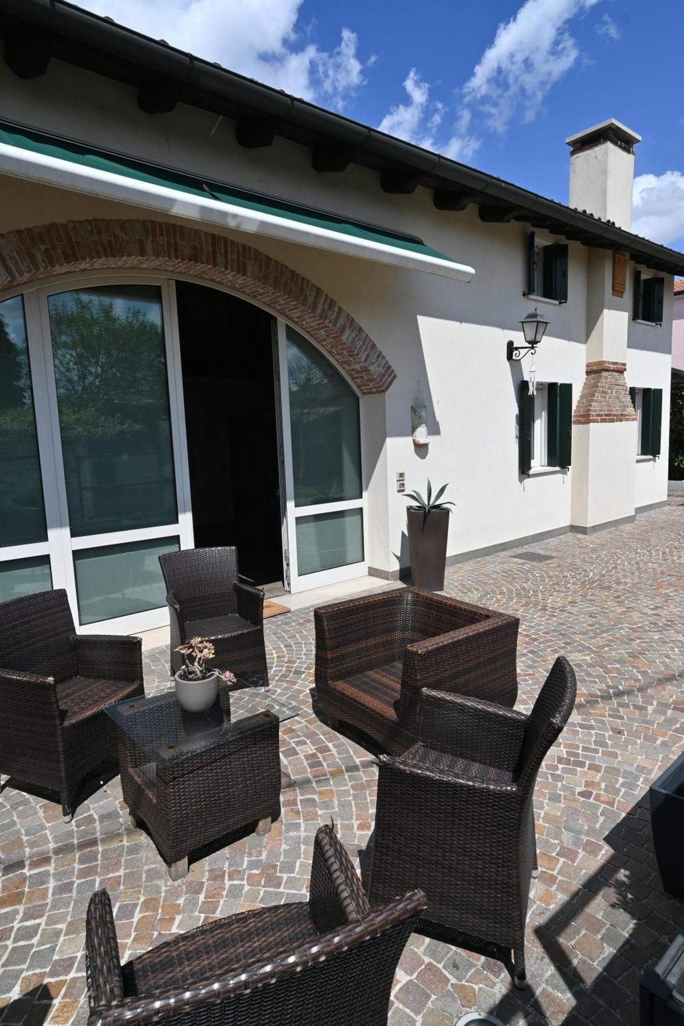 צ'יטדלה Ca Centosa Artistic House Villa Storica Ristrutturata Con Patio E Giardino מראה חיצוני תמונה